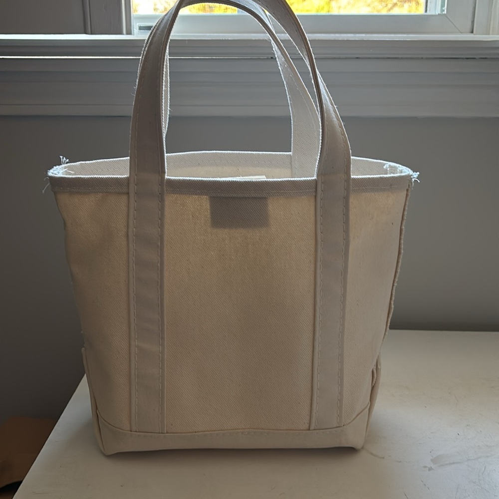L.L. Bean Classic Canvas Tote in Natural/Cream - Picture 6 of 8